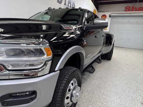 Used 2020 RAM 3500 Laramie image 10