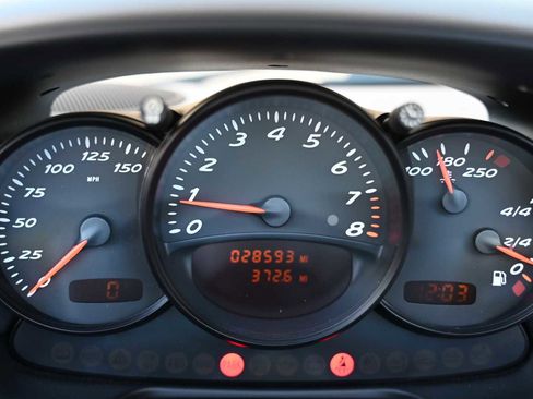 Used 2004 Porsche Boxster image 17