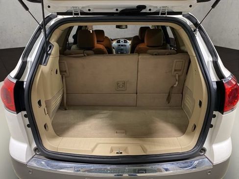Used 2011 Buick Enclave CX w/ Driver Confidence Package FWD image 23