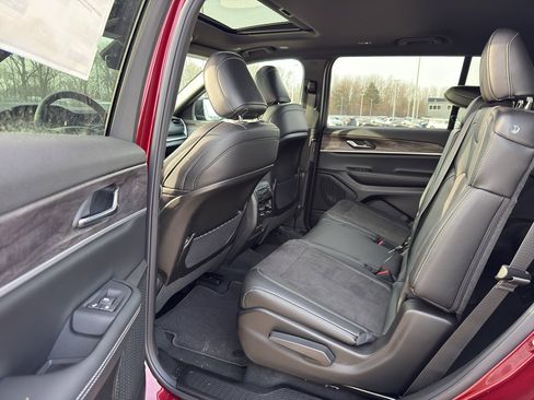 New 2026 Jeep Grand Cherokee L 4WD image 29