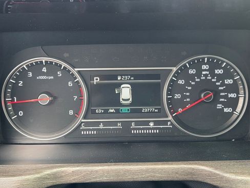 Used 2023 Kia Sorento S w/ Panoramic Sunroof Package AWD/4WD image 18