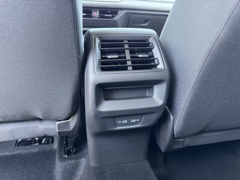 Certified 2025 Volkswagen Tiguan S FWD image 30