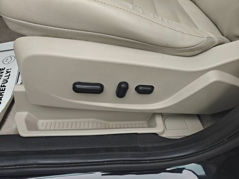 Used 2014 Ford Escape Titanium FWD image 14