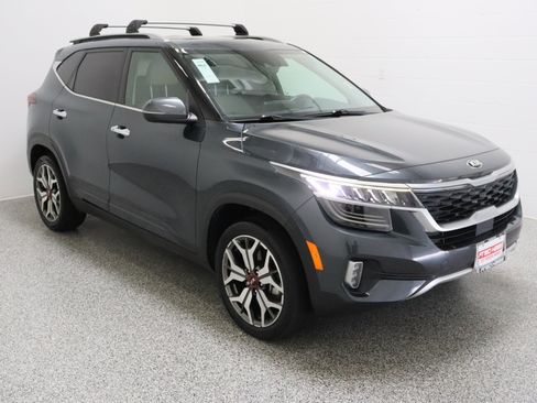 Used 2021 Kia Seltos SX w/ SX Sunroof Package AWD/4WD image 4