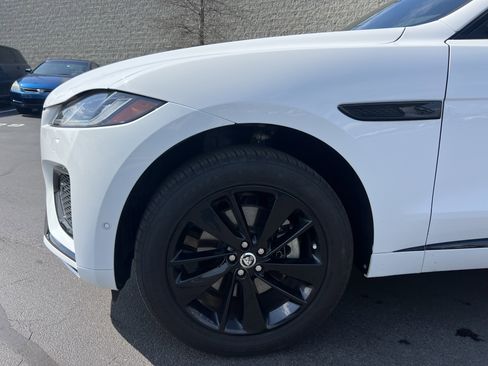 Certified 2025 Jaguar F-PACE R-Dynamic S image 11