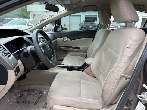 Used 2012 Honda Civic LX image 2
