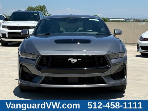 Used 2025 Ford Mustang GT Premium RWD image 4