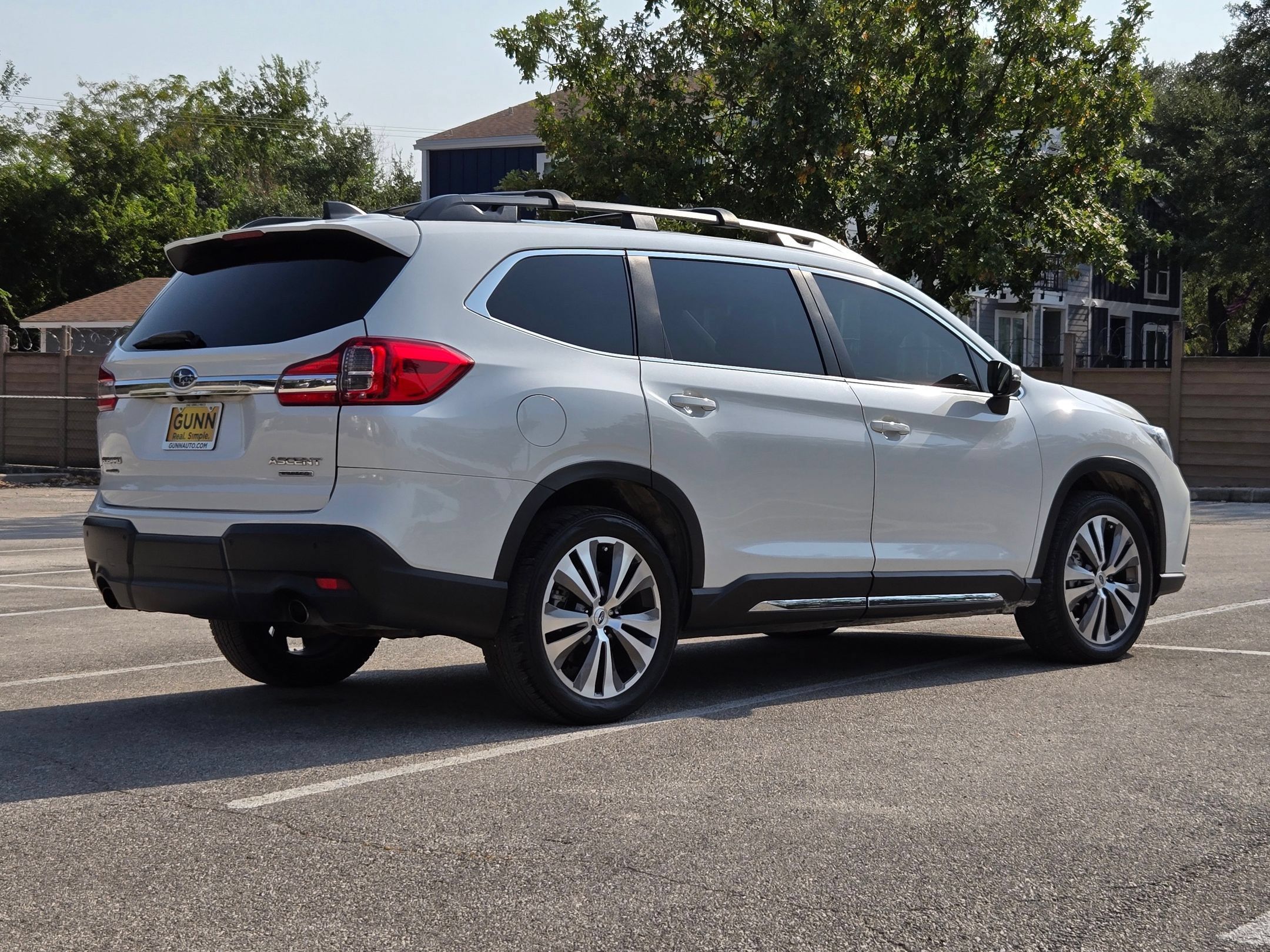 Used 2022 Subaru Ascent Limited w/ Technology Package AWD/4WD image 3