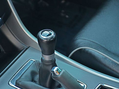 Used 2014 Honda Accord EX image 21