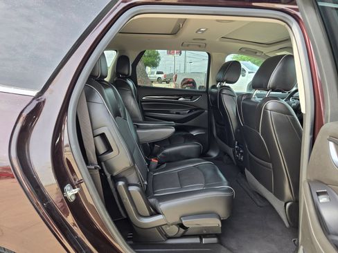 Certified 2020 Buick Enclave Avenir w/ Avenir Technology Package FWD image 24