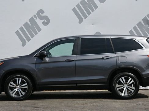 Used 2017 Honda Pilot EX image 6
