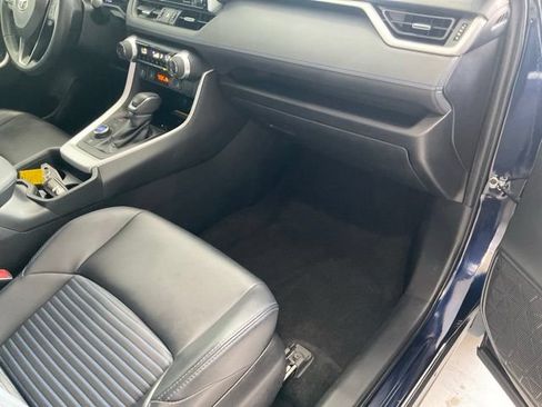 Used 2020 Toyota RAV4 XSE AWD/4WD image 25