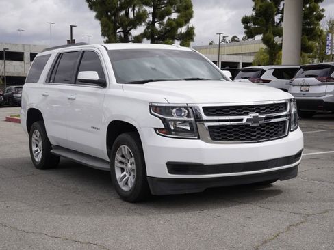 Used 2015 Chevrolet Tahoe LT RWD image 2