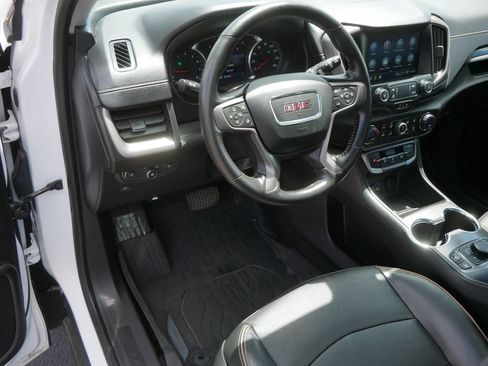 Used 2022 GMC Terrain AT4 AWD/4WD image 14