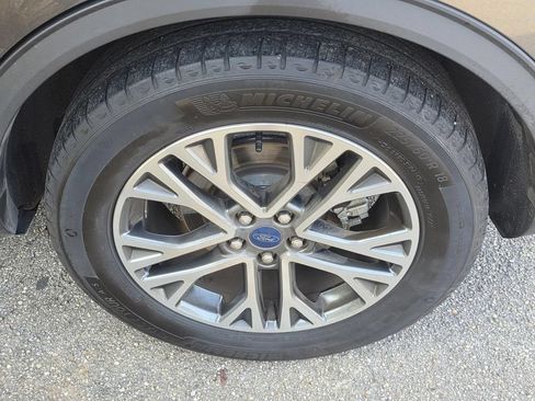 Used 2020 Ford Escape SEL FWD image 31