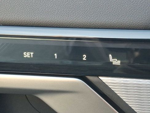 Used 2025 BMW i5 xDrive40 w/ M Sport Package image 26