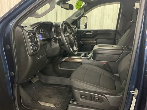 Used 2021 Chevrolet Silverado 2500 LT w/ Convenience Package image 11
