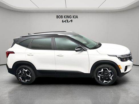 New 2026 Kia Seltos S FWD image 15