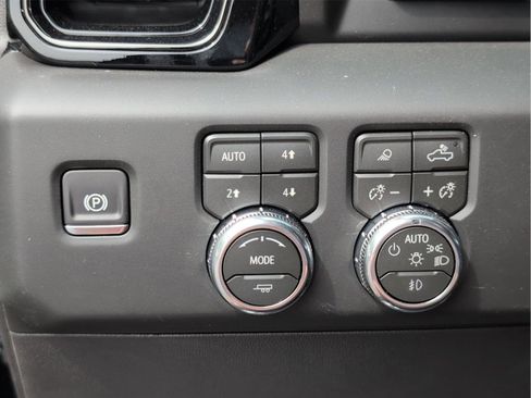 New 2026 GMC Sierra 1500 AT4X AWD/4WD image 24