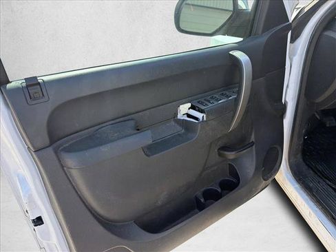 Used 2013 Chevrolet Silverado 1500 LT RWD image 9