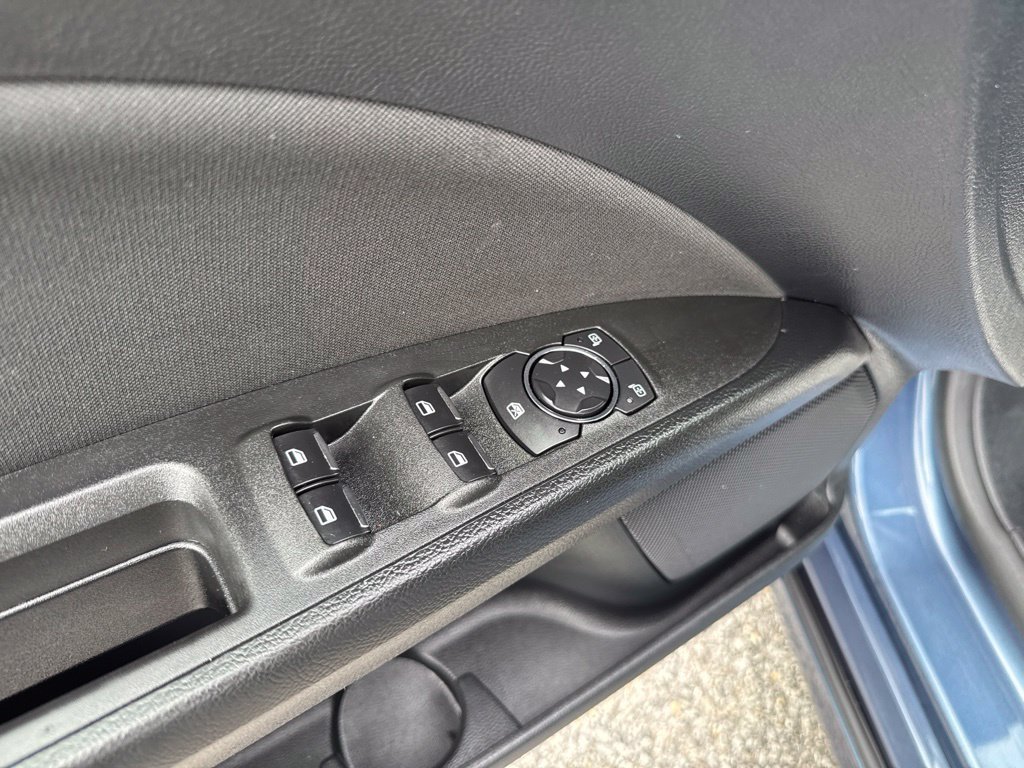Used 2018 Ford Fusion SE FWD image 27