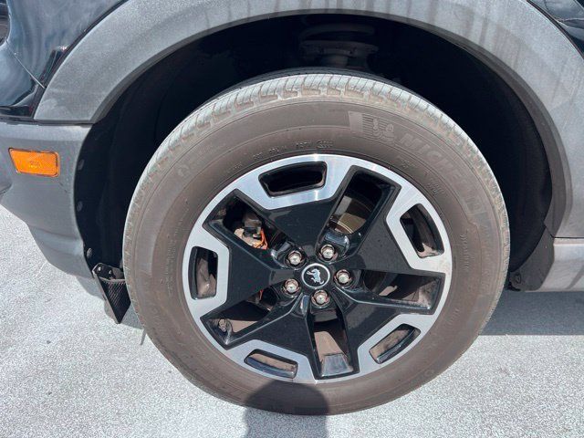 Used 2022 Ford Bronco Sport Outer Banks AWD/4WD image 4