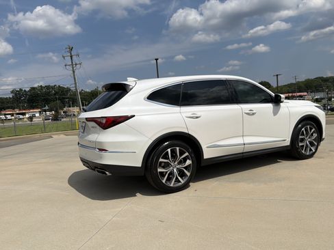 Certified 2024 Acura MDX SH-AWD w/ Technology Package image 30
