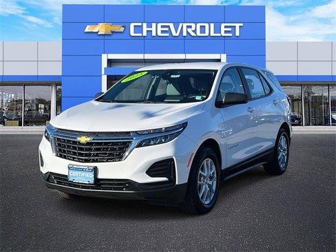 Certified 2023 Chevrolet Equinox LS w/ Driver Confidence II Package image 4