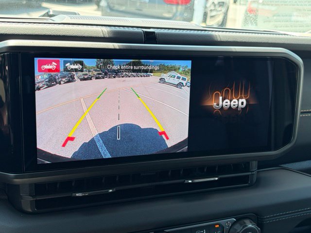 New 2027 Jeep Wrangler Unlimited Sahara AWD/4WD image 21