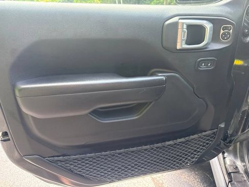 Used 2021 Jeep Gladiator Mojave AWD/4WD image 19