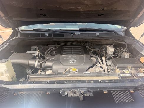 Used 2017 Toyota Tundra Platinum AWD/4WD image 11