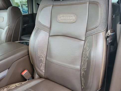 Used 2025 RAM 2500 Limited AWD/4WD image 20