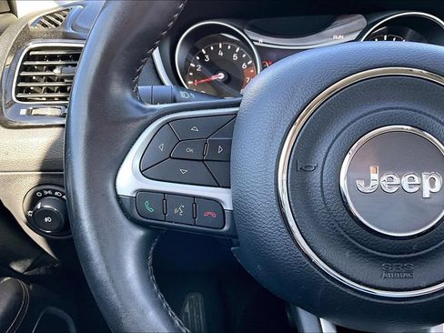 Used 2019 Jeep Compass Limited FWD image 6