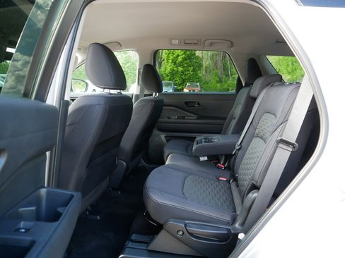 Certified 2023 Nissan Pathfinder SV AWD/4WD image 35