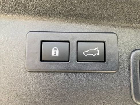 Certified 2026 Subaru Outback Touring AWD/4WD image 7