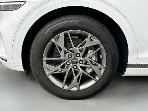Used 2025 Genesis GV70 2.5T w/ Advanced Package AWD/4WD image 33