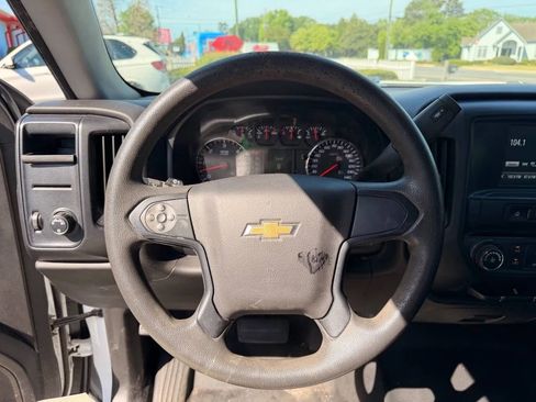 Used 2018 Chevrolet Silverado 1500 W/T w/ Trailering Package RWD image 11