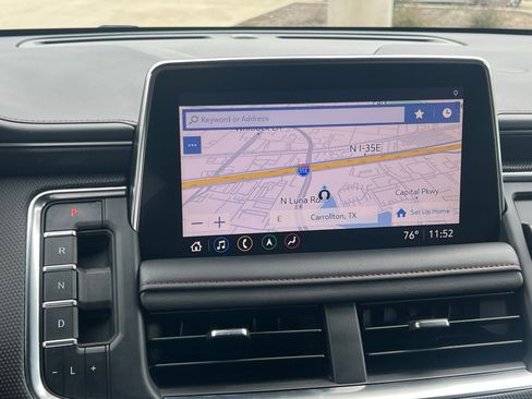 Used 2021 Chevrolet Suburban RST w/ Luxury Package image 36