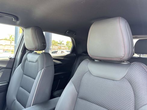 Used 2023 Chevrolet TrailBlazer RS w/ Convenience Package FWD image 24