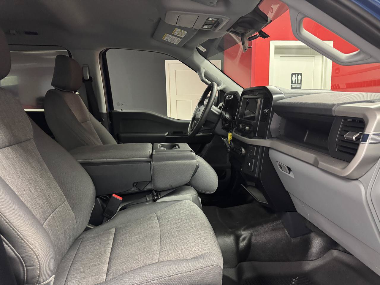 Used 2022 Ford F150 XL w/ Equipment Group 101A High AWD/4WD image 32