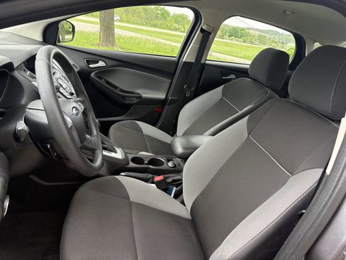 Used 2014 Ford Focus SE FWD image 13