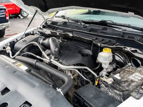 Used 2017 RAM 1500 Express AWD/4WD image 28