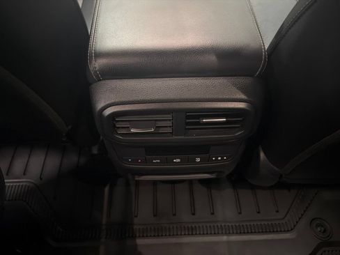 Used 2024 Honda Pilot EX-L image 23