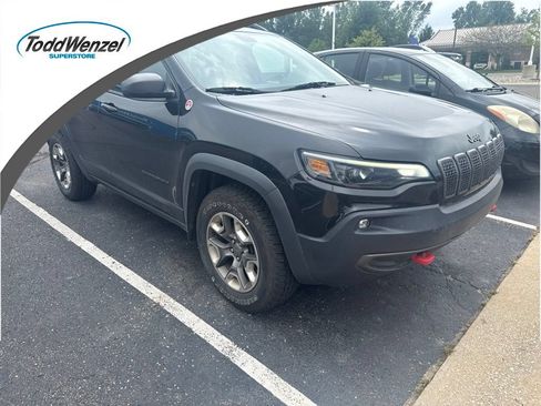 Used 2019 Jeep Cherokee Trailhawk AWD/4WD image 1