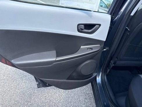 Used 2019 Hyundai Kona SE AWD/4WD image 14