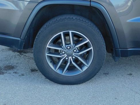 Used 2019 Jeep Grand Cherokee Limited w/ Luxury Group II image 33