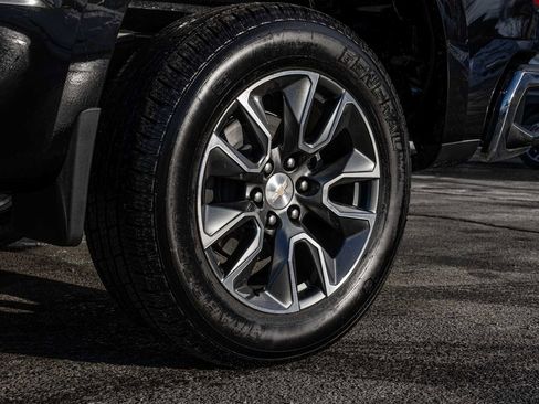 Used 2025 Chevrolet Silverado 1500 LT image 8