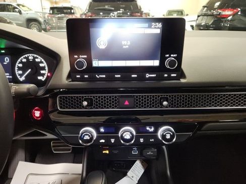 Used 2024 Honda Civic Sport image 14