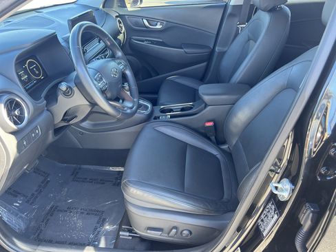 Used 2022 Hyundai Kona Limited w/ Cargo Package image 12