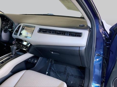 Used 2016 Honda HR-V EX image 19